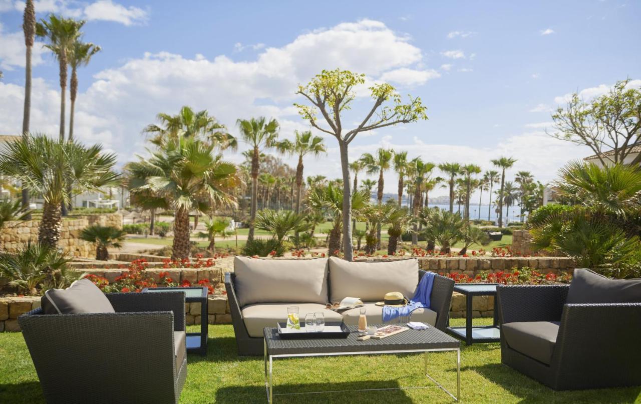 & Hotel 4*
